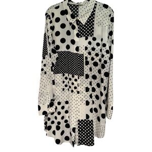 Calvin Klein XL polka dot button down blouse. Excellent condition. like New.